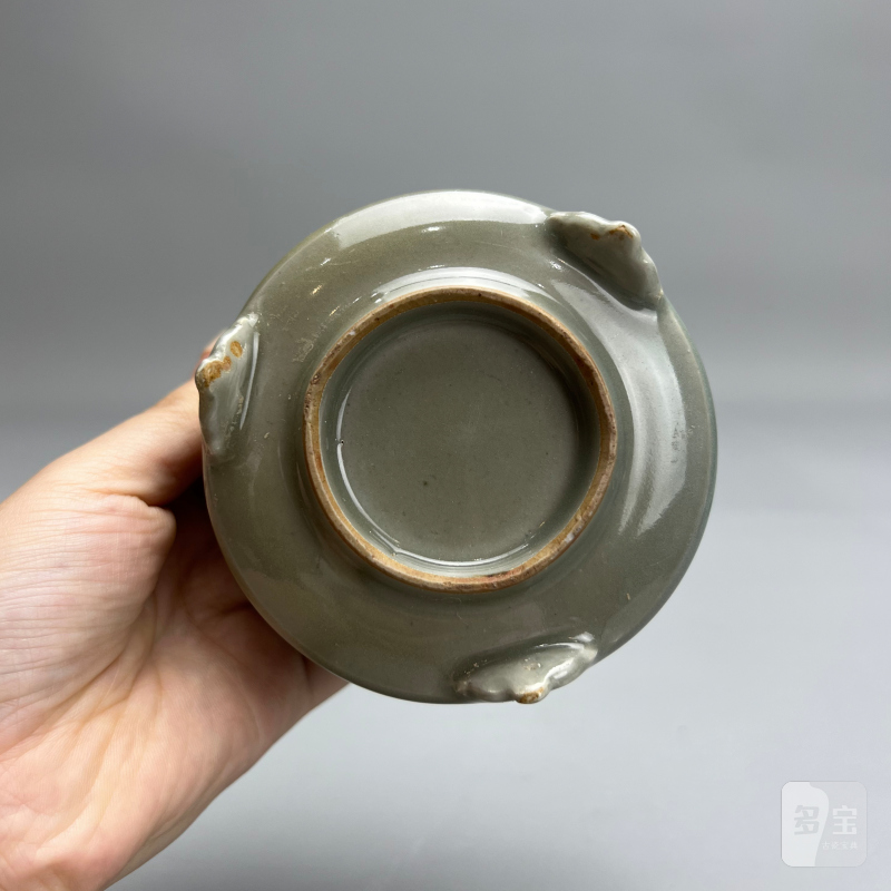 明代 龙泉窑青釉弦纹炉 - 图13